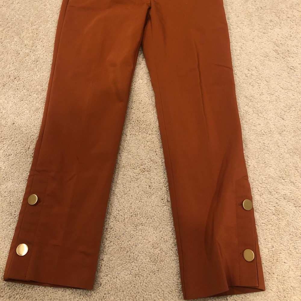 Brand NEW, cropped ankle pants